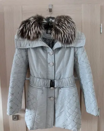 Dámsku bundu značky "Kara"