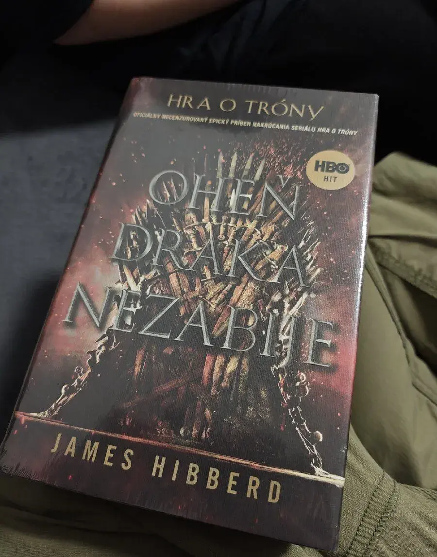 Hra o tróny – James Hibberd