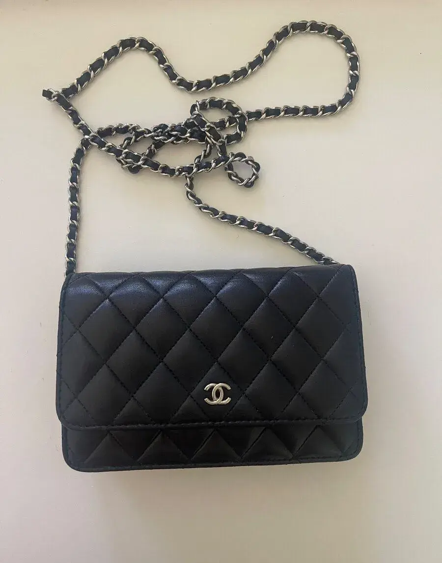 Chanel WOC cierna