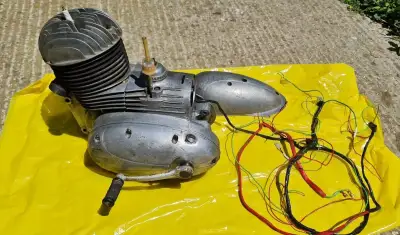 Motor + kabeláž - JAWA ČZ 175 / 356