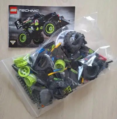 LEGO® Technic 42118 Monster Jam Grave Digger