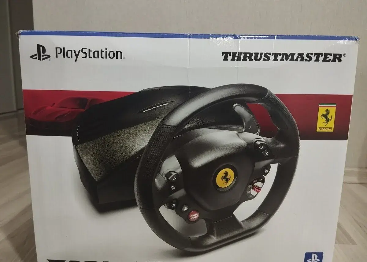 Herný volant Ferrari