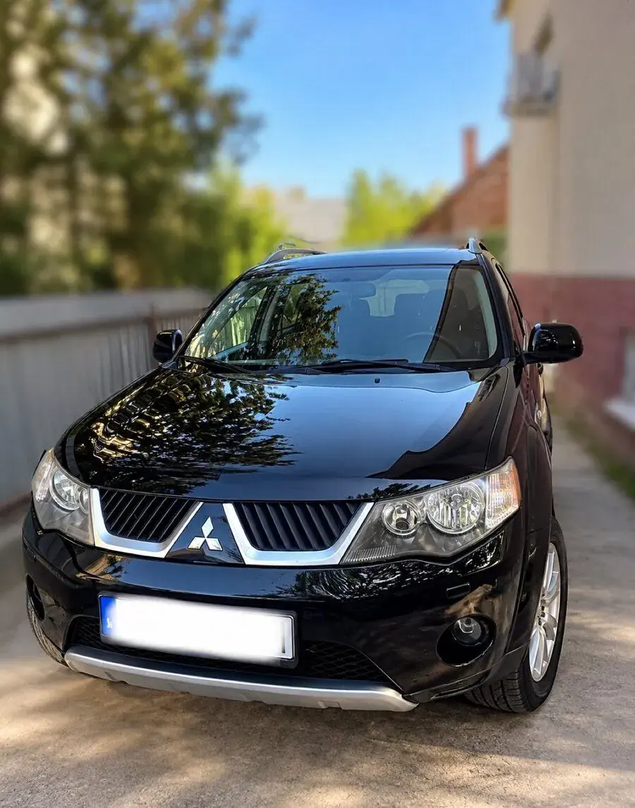 Mitsubishi Outlander – 2007, 238 500 km
