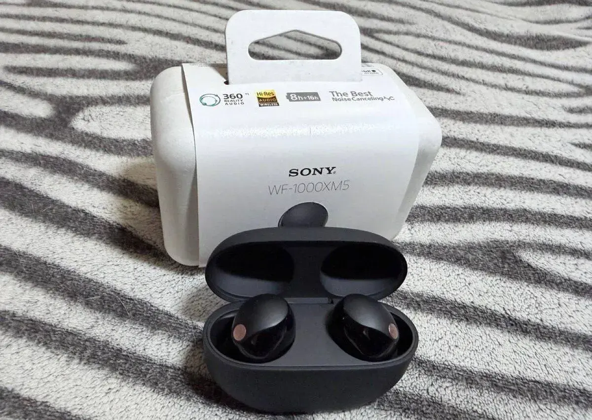 Sony WF-1000XM5 čierne, ako nové