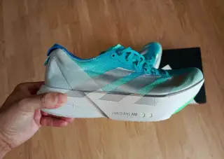 Adidas ADIZERO ADIOS 4 Bezecke velkost 41,5 NOVE