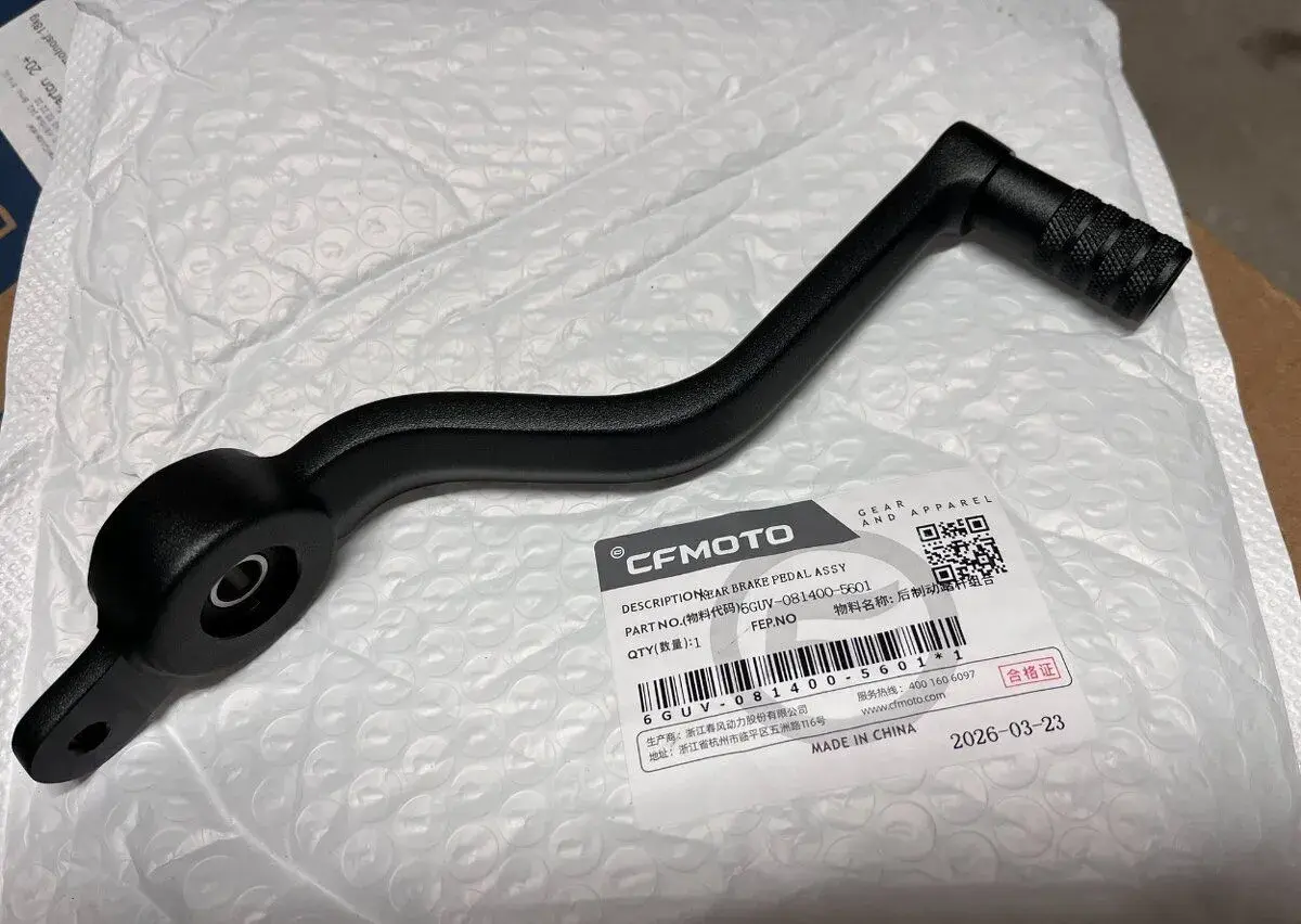 CFMOTO 675SR-R pedál zadnej brzdy