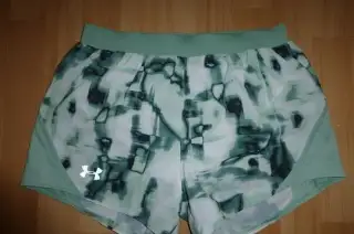 kraťase under armour XS
