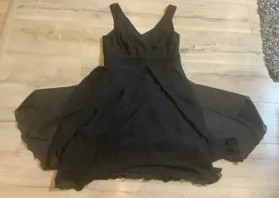Čierne šaty