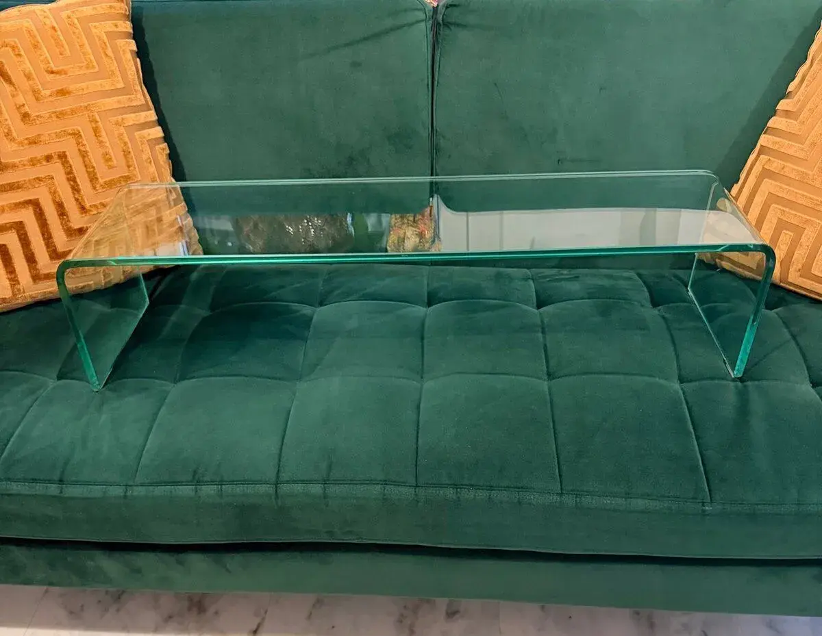 Celosklenený stojan / podstavec pod TV / do obývačky