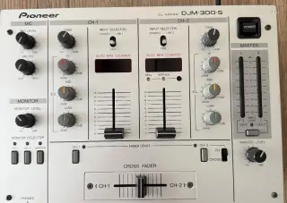 Pioneer DJM
