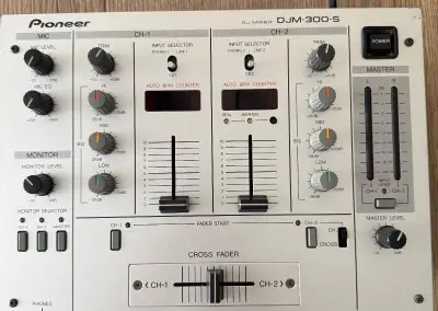 Pioneer DJM