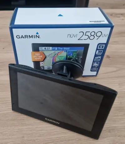 Garmin 2589 LM