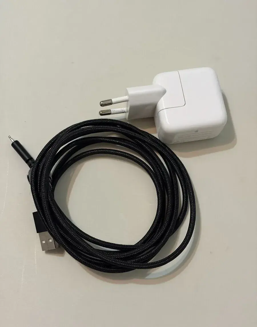 Apple nabíjačka 10W pre iPhone / iPad + 2m kábel