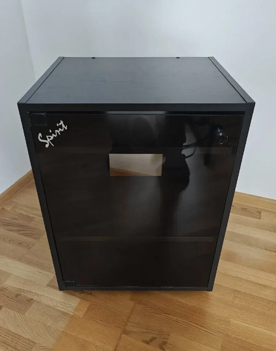Skrinka na audio a pod televízor