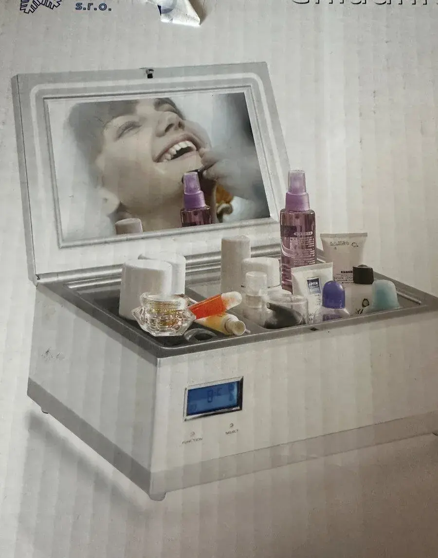 Chladnička na kozmetiku- nová