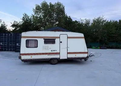 Obytný karavan BÜRSTNER CITY