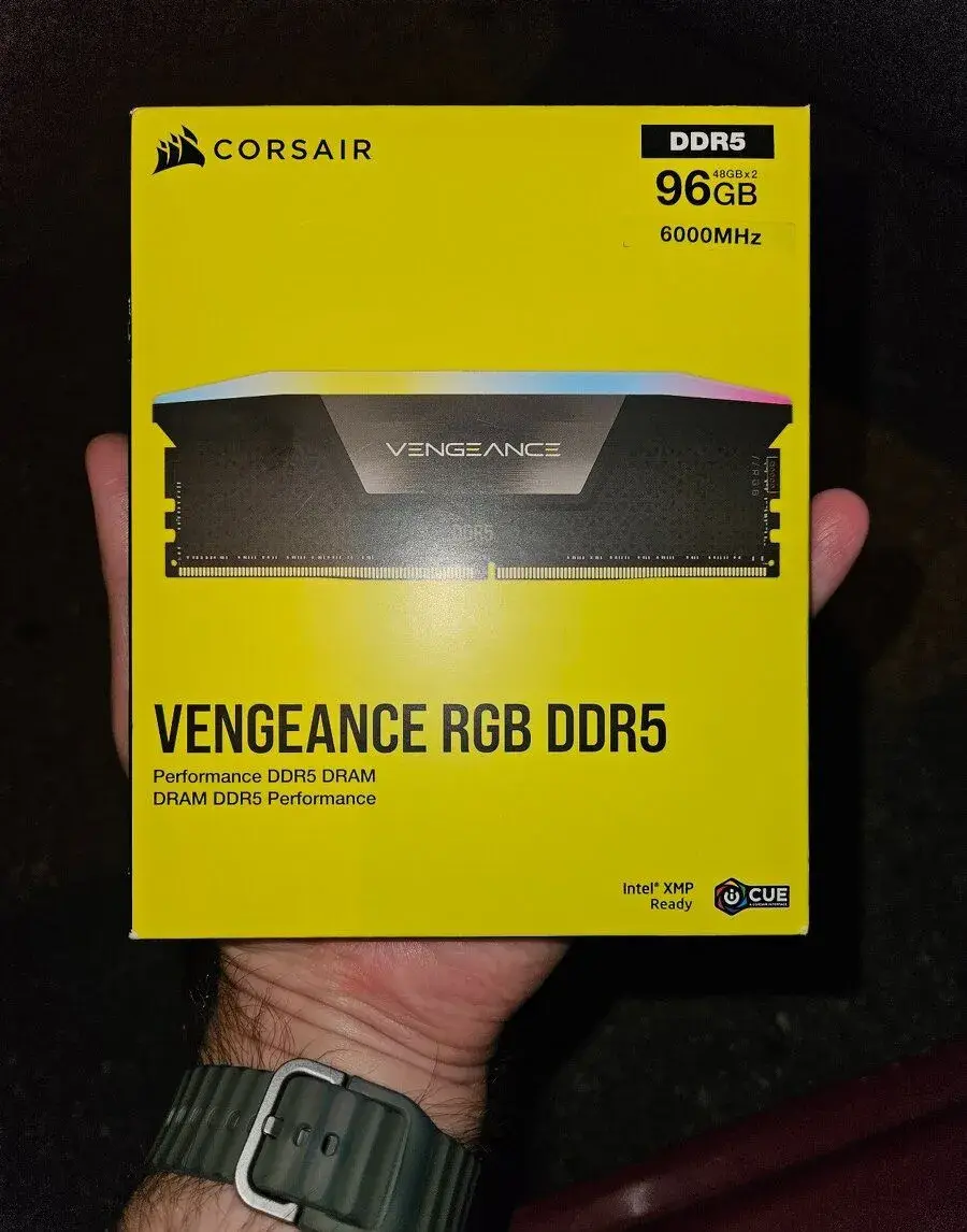 RAM 2x 48GBKIT RGB 6000 CL30 XMP3.0 Corsair Vengeance