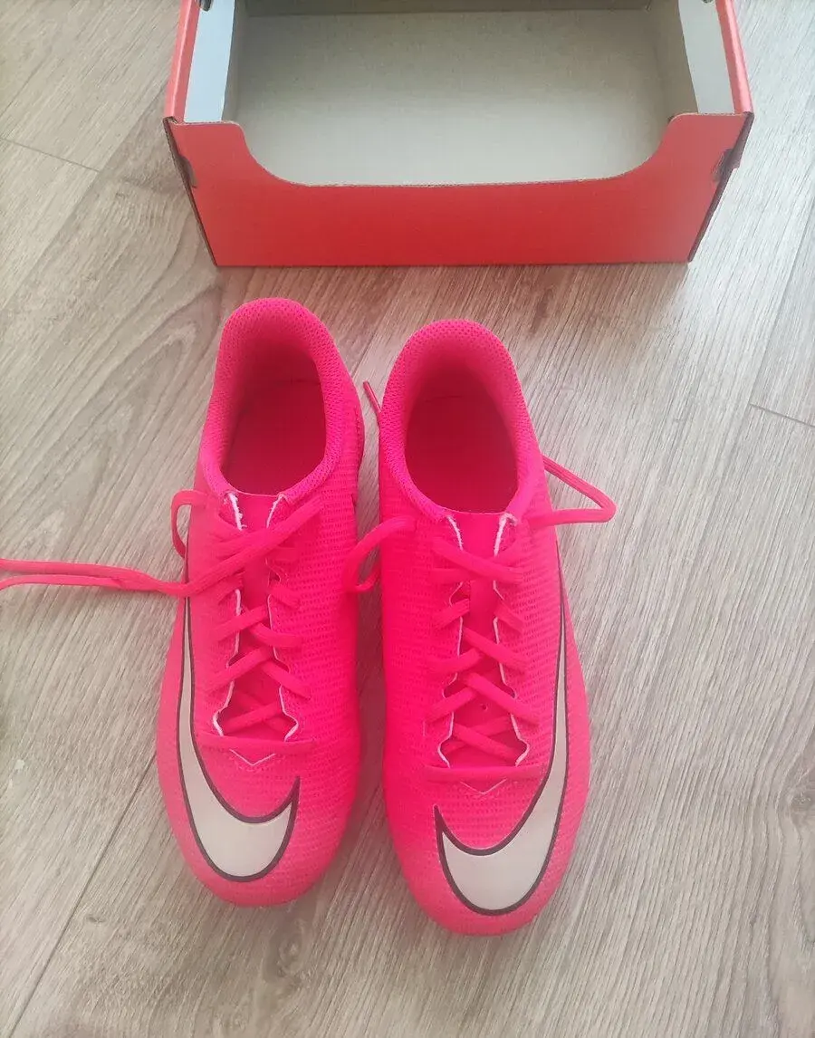 futbalové kopačky Nike Jr. Mercurial Vapor 17 Club – EU 36