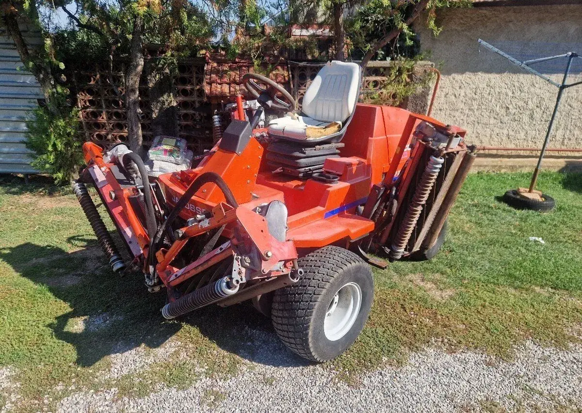 Vretenovu kosačku Jacobsen LF 3810