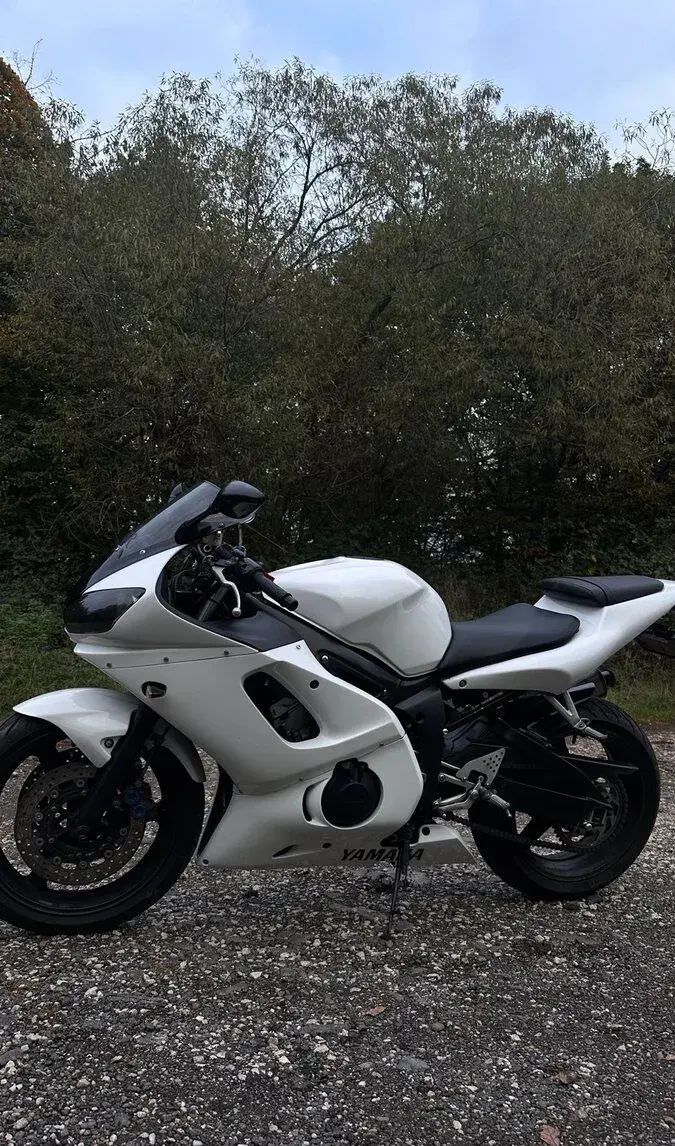 Yamaha R6 2001