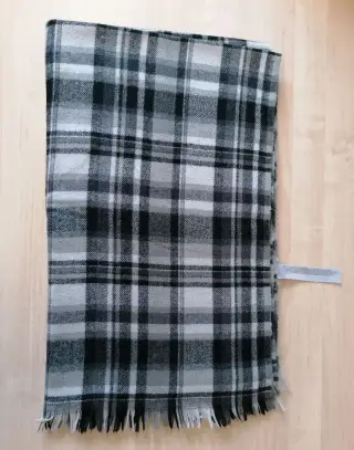 Károvaný šál Terranova