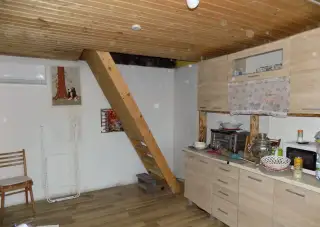 Na predaj murovaná chata na Tekvičnom poli v N. Zámkoch