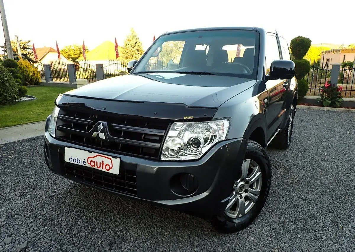 Mitsubishi PAJERO – 105 000 km