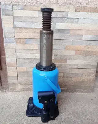 Hydraulicky zdvihak 10Ton