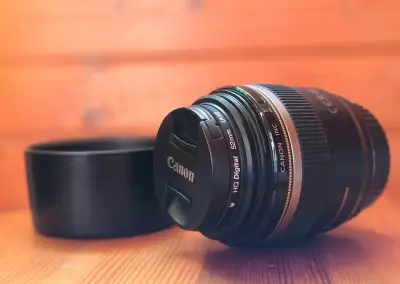 Canon EF-S 60mm f/2.8 Macro USM