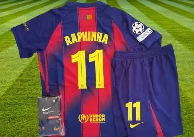 dres Raphinha #11 FC Barcelona 25/26 home 115-125cm