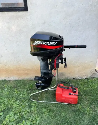 LODNÝ MOTOR MERCURY 10/15 HP 2T - KRÁSNY CHOD + NÁDRŽ