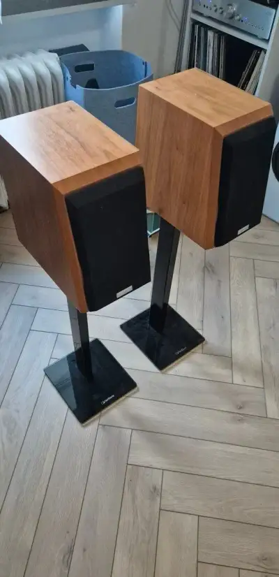 High-end reproduktory Xavian XN 125 ES + stojany NorStone