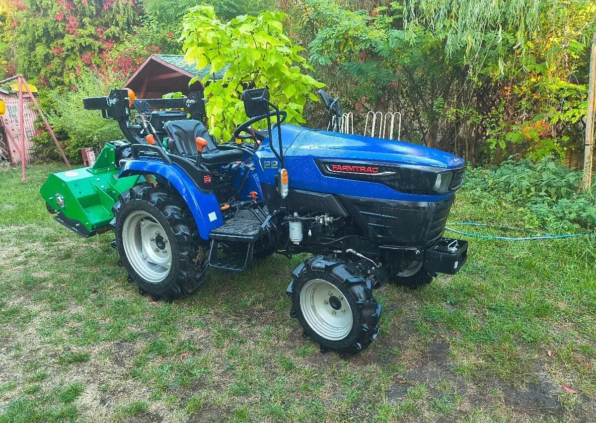 Traktor Farmtrac 22 4WD