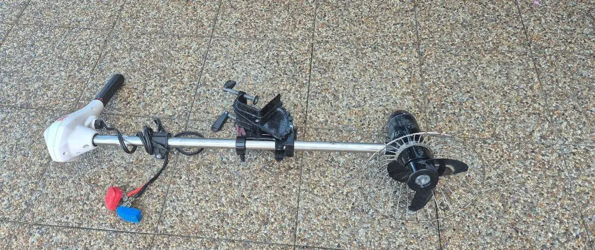 Nerez. kryt vrtule elektromotora