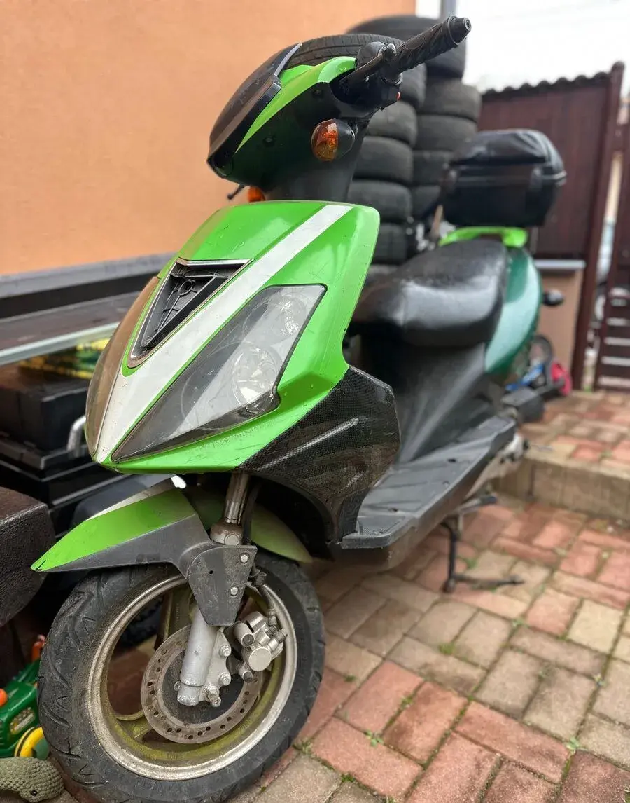 Skúter 50