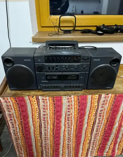 retro radiomagnetofon Philips