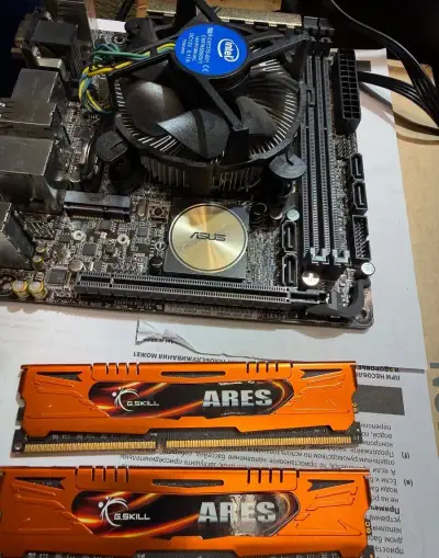 i7 4790k Asus Z97I plus Ddr3 16 GB