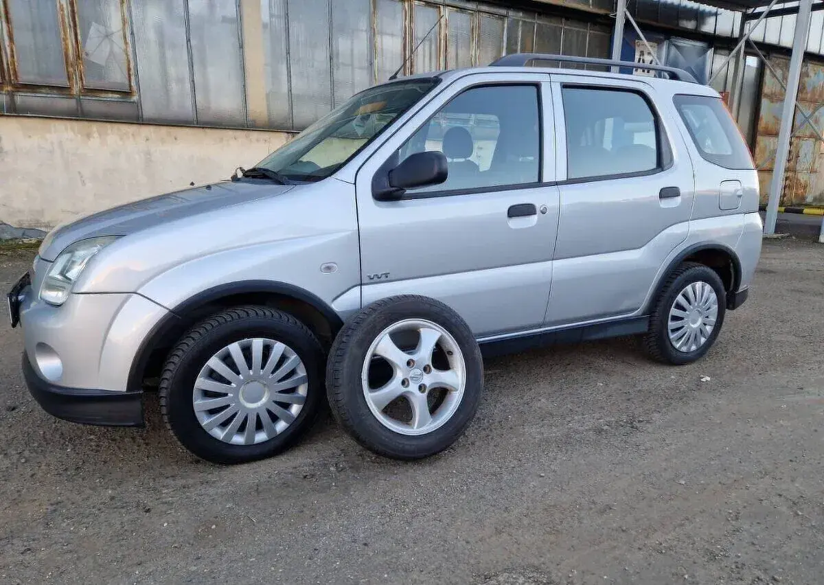 Suzuki Ignis – 2006, 210 000 km