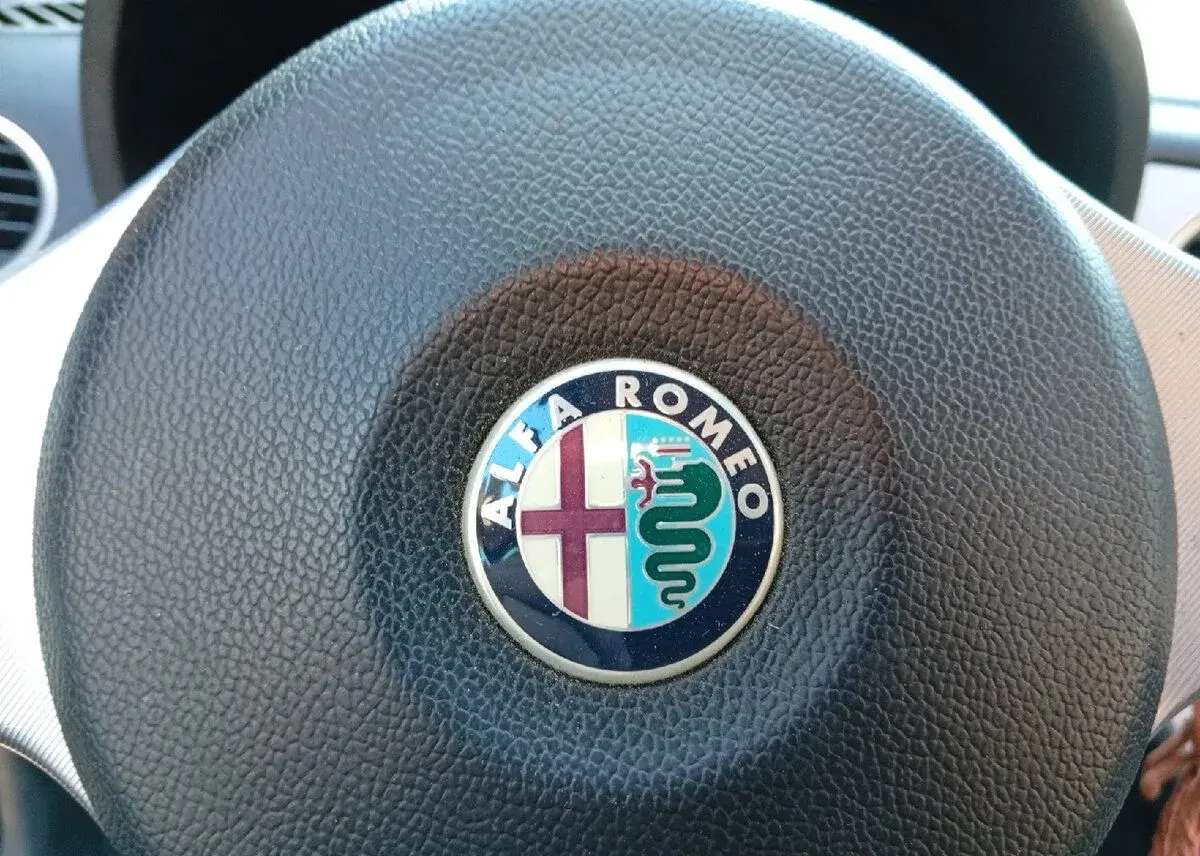 Alfa Romeo – 219 000 km