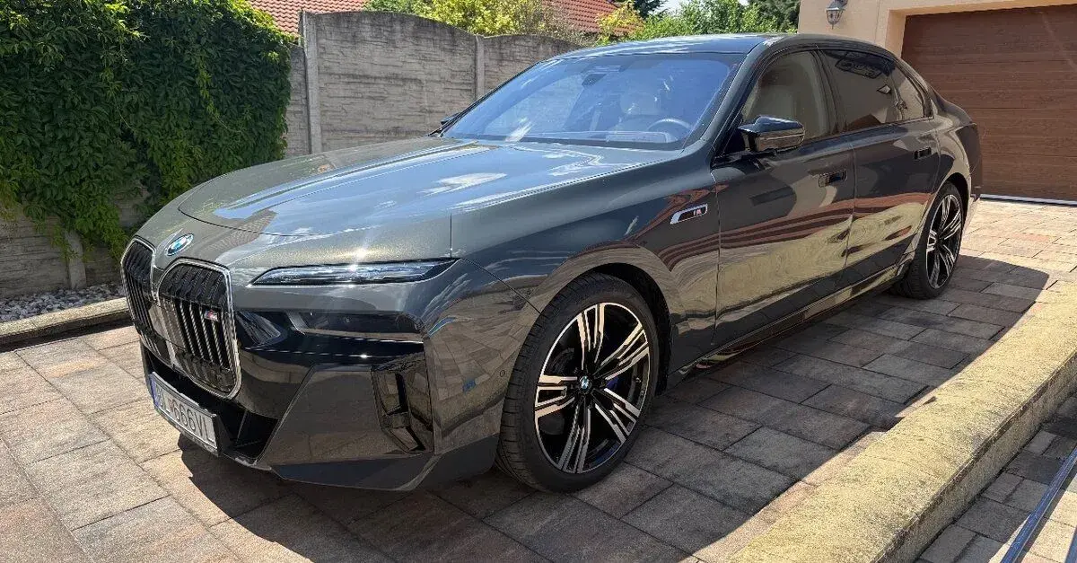 BMW i7 – 2023, 19 000 km