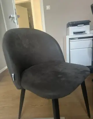 Kuchynské stoličky 4 ks, kus 20 euro