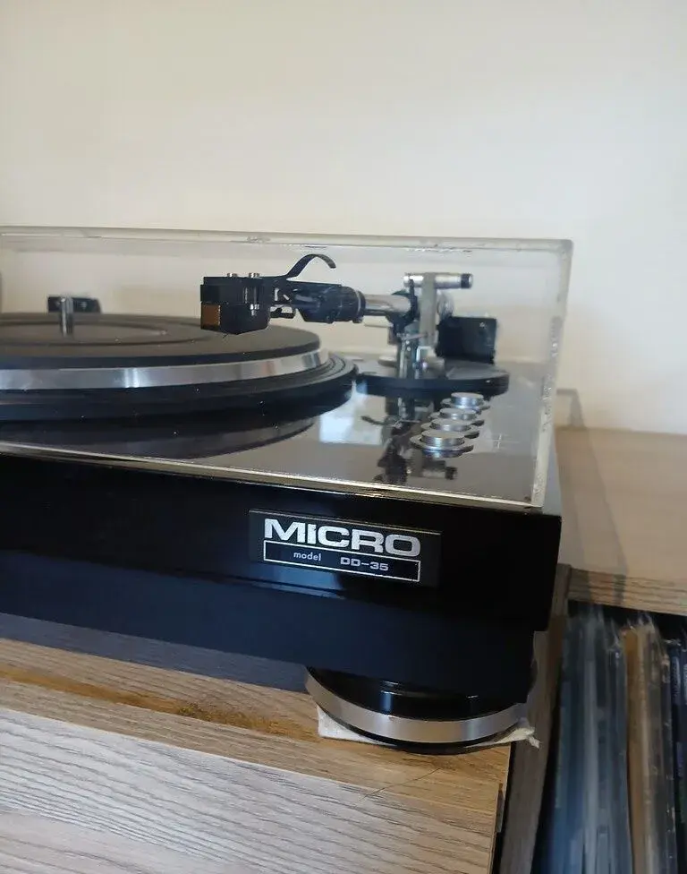 Gramofón MICROSEIKI DD-35