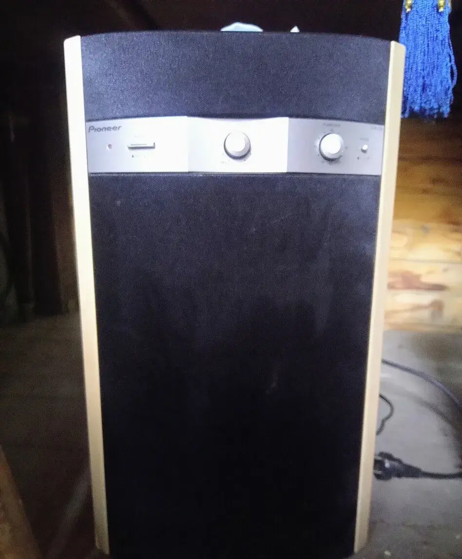 REPRODUKTORY PIONEER 5 +1