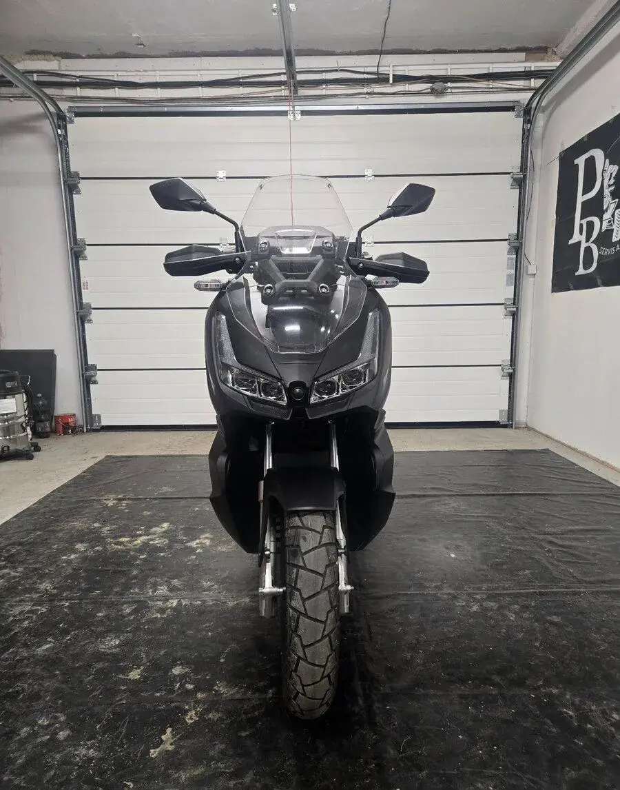Linhai 125 ADV Buck