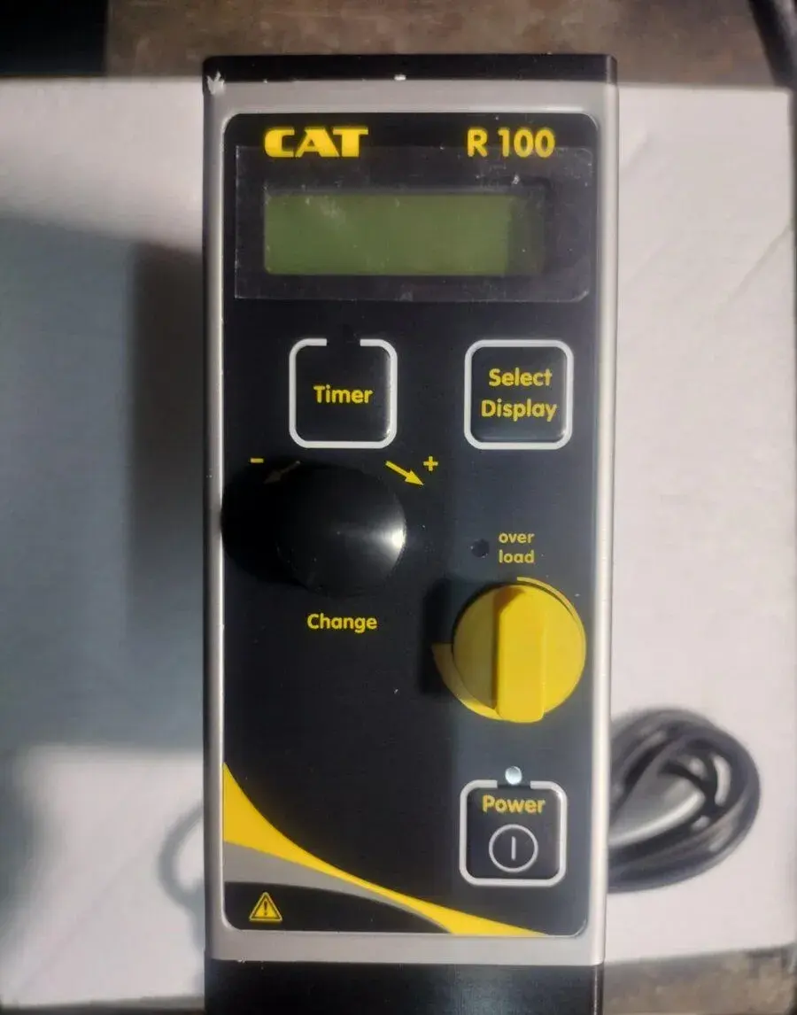 Nové-Horné laboratórne miešadlo CAT R100C