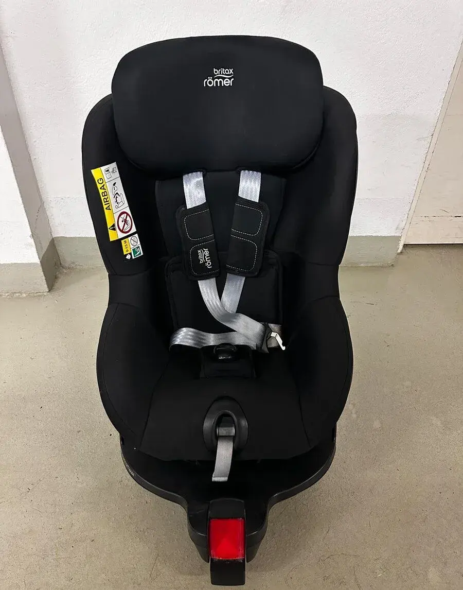 Britax Römer Dualfix M Plus i-Size