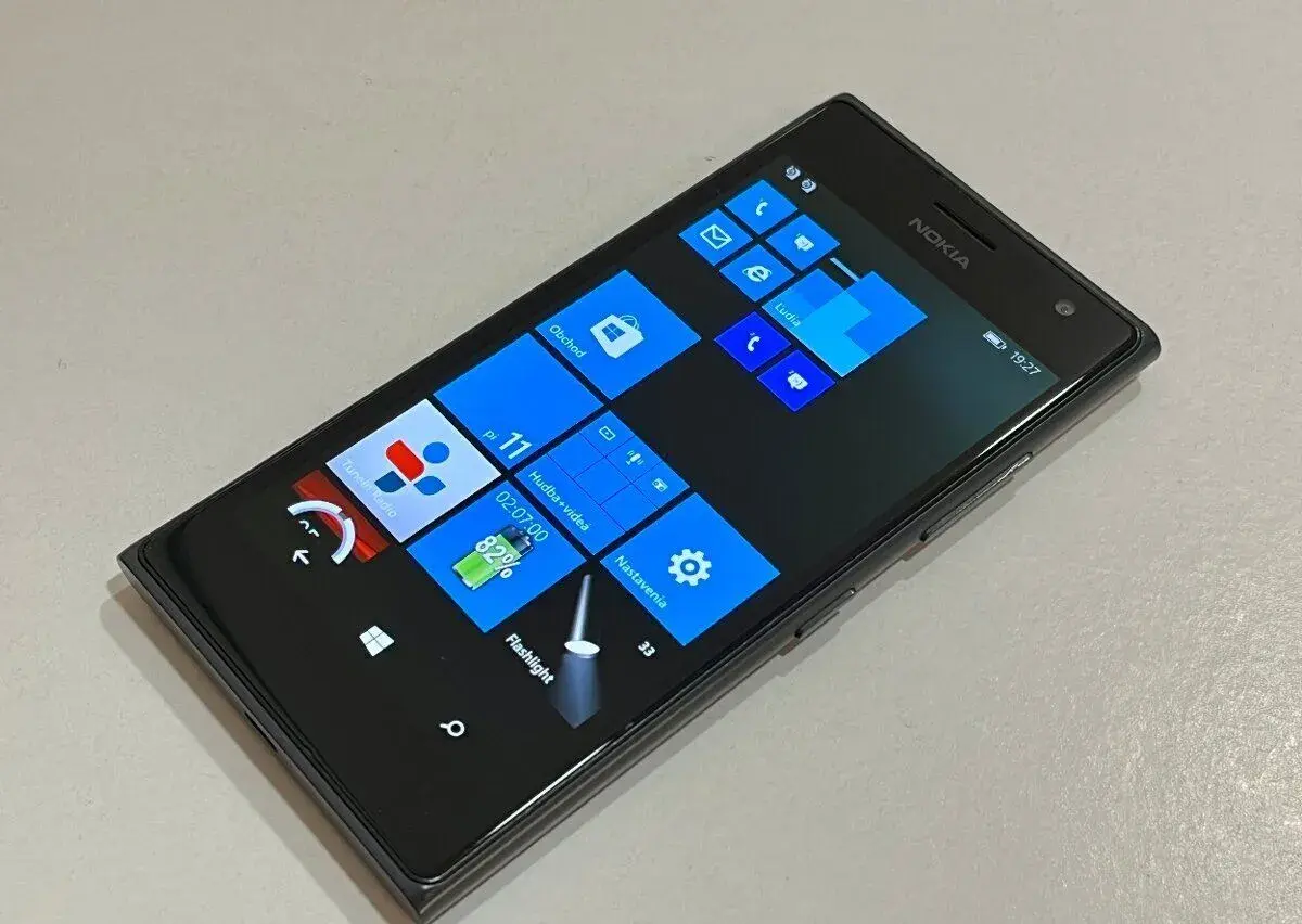 Nokia Lumia 730 Dual SIM
