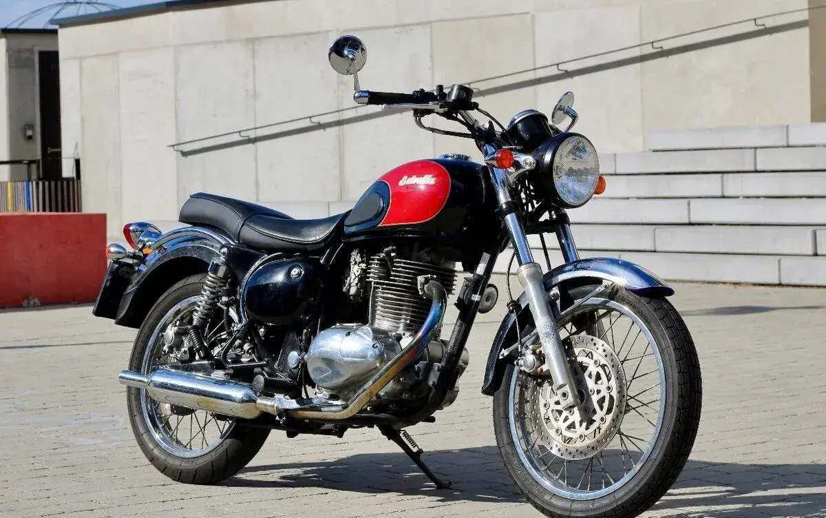 Kawasaki Estrella