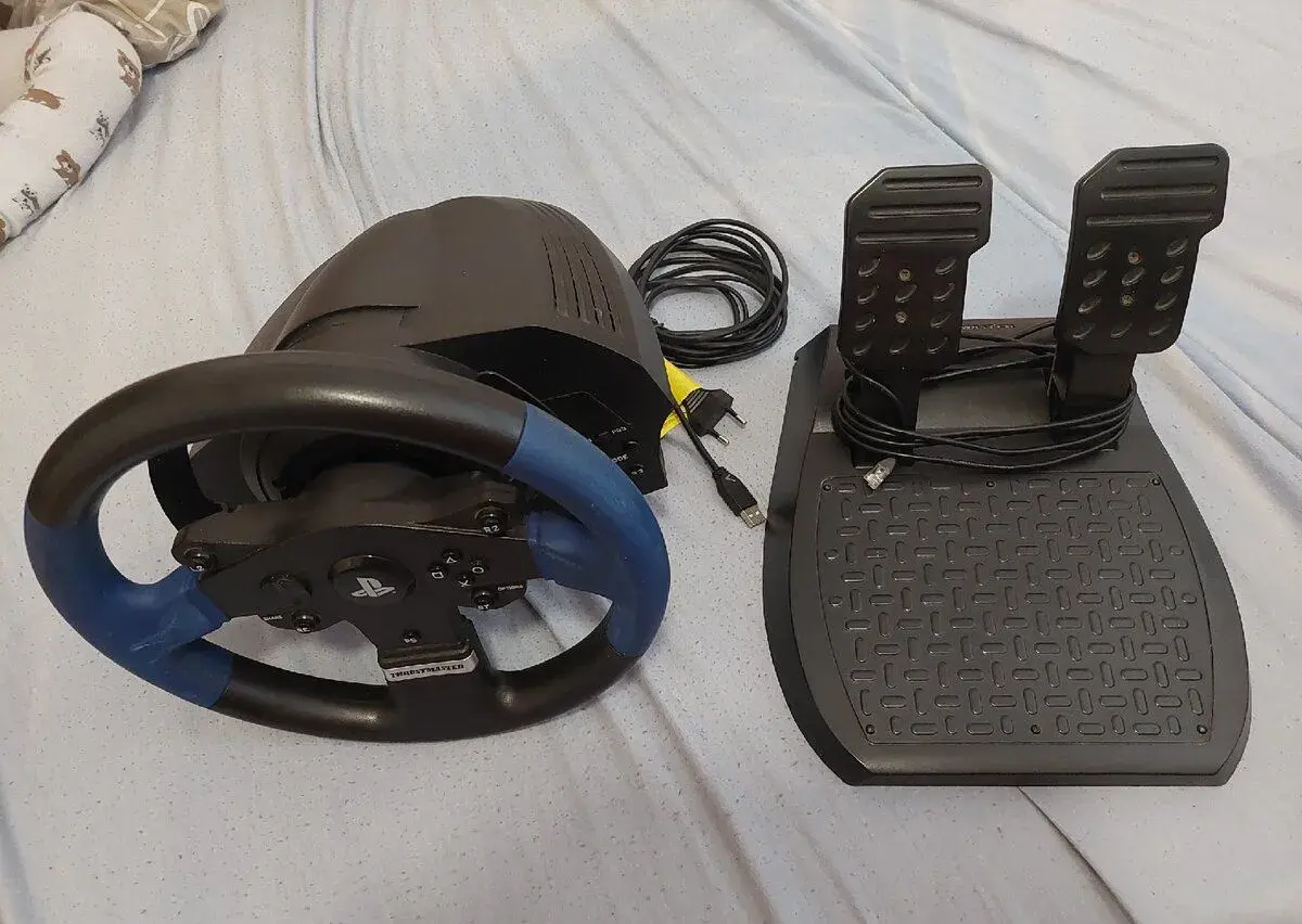 Volant TRUSTMASTER T150