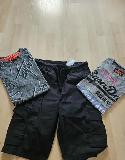 Nové kraťasy H&M a 2x tričko Superdry